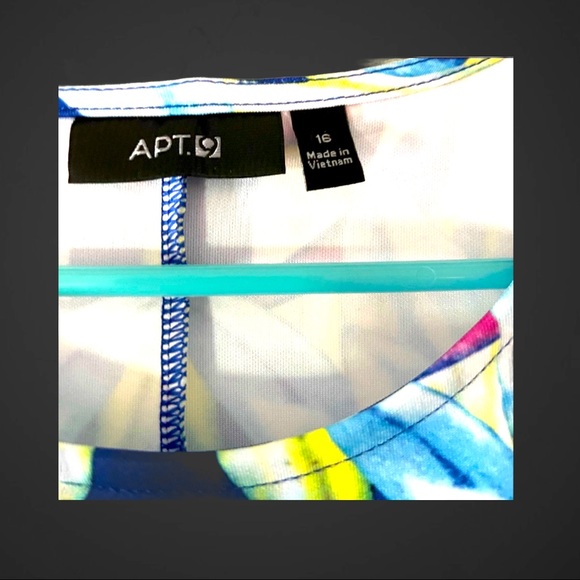 Ladies Summer Dress - Picture 3 of 3